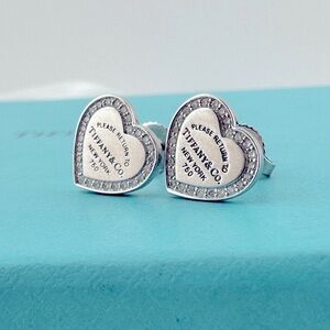 RARE Tiffany & Co. 18k White Gold Mini Return to Tiffany Diamond Earrings 🦄